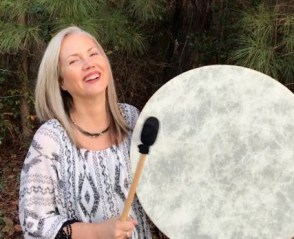 Shaman-Elizabeth-laughing